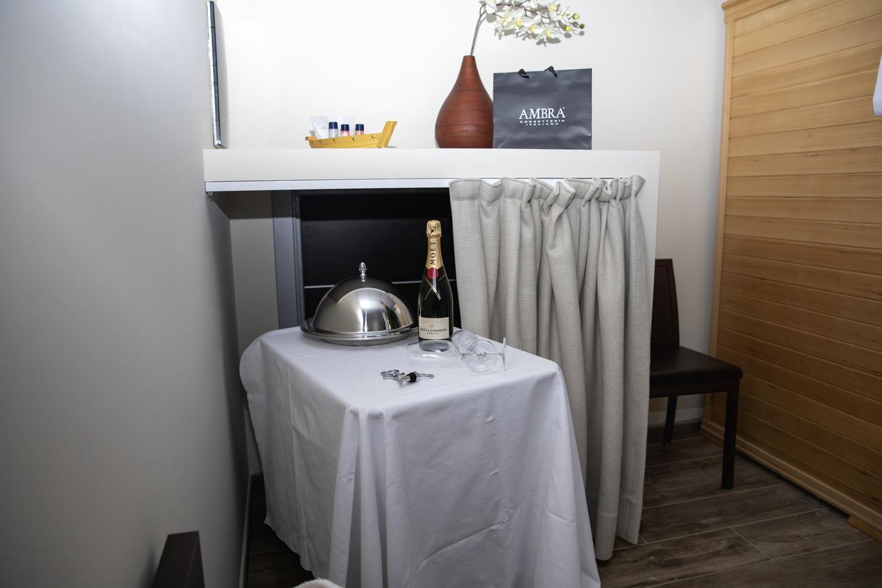 Castahotel Castagnito Bagian luar foto